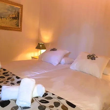Manoir De Duke Ii - Piscine, Patio, Clim, Parking شقة *